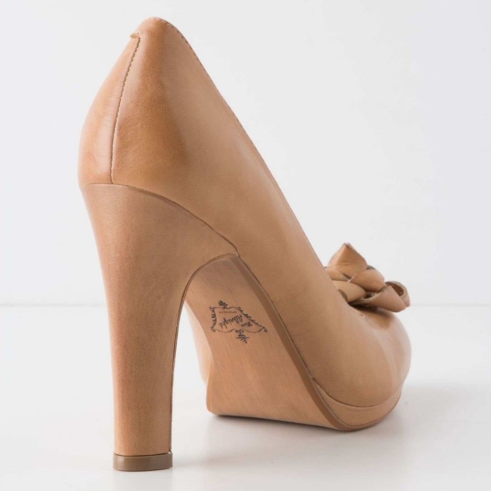 Anthropologie Gift-Trimmed Pumps By Miss Albright - Picture 3 of 5